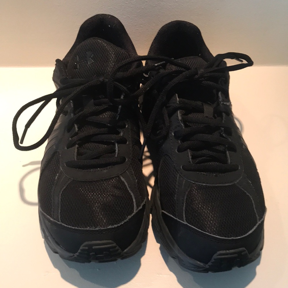 Under Armour men’s 9 - Picture 2 of 6